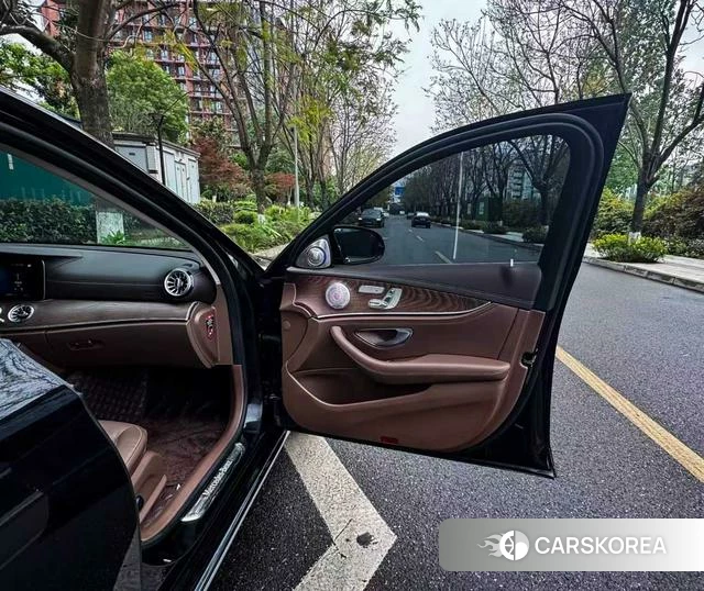 Mercedes-Benz E-class id 4301020 из Китая 20