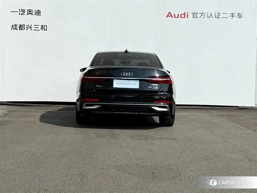 Audi A6L id 4622268 из Китая 14