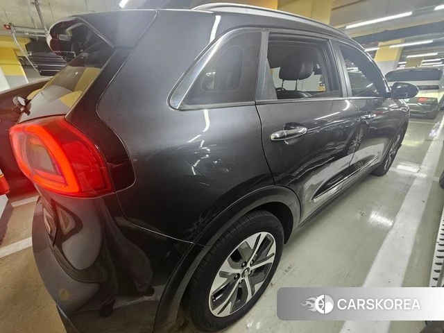 Kia Niro id 4530790 из Кореи 17