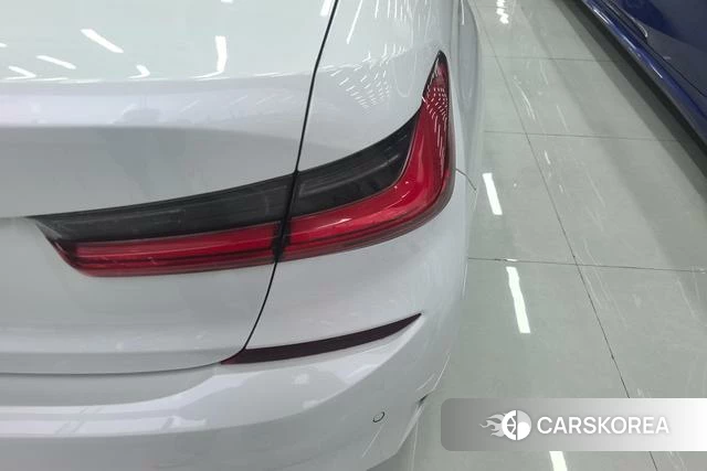 BMW 3 series id 4256383 из Китая 14
