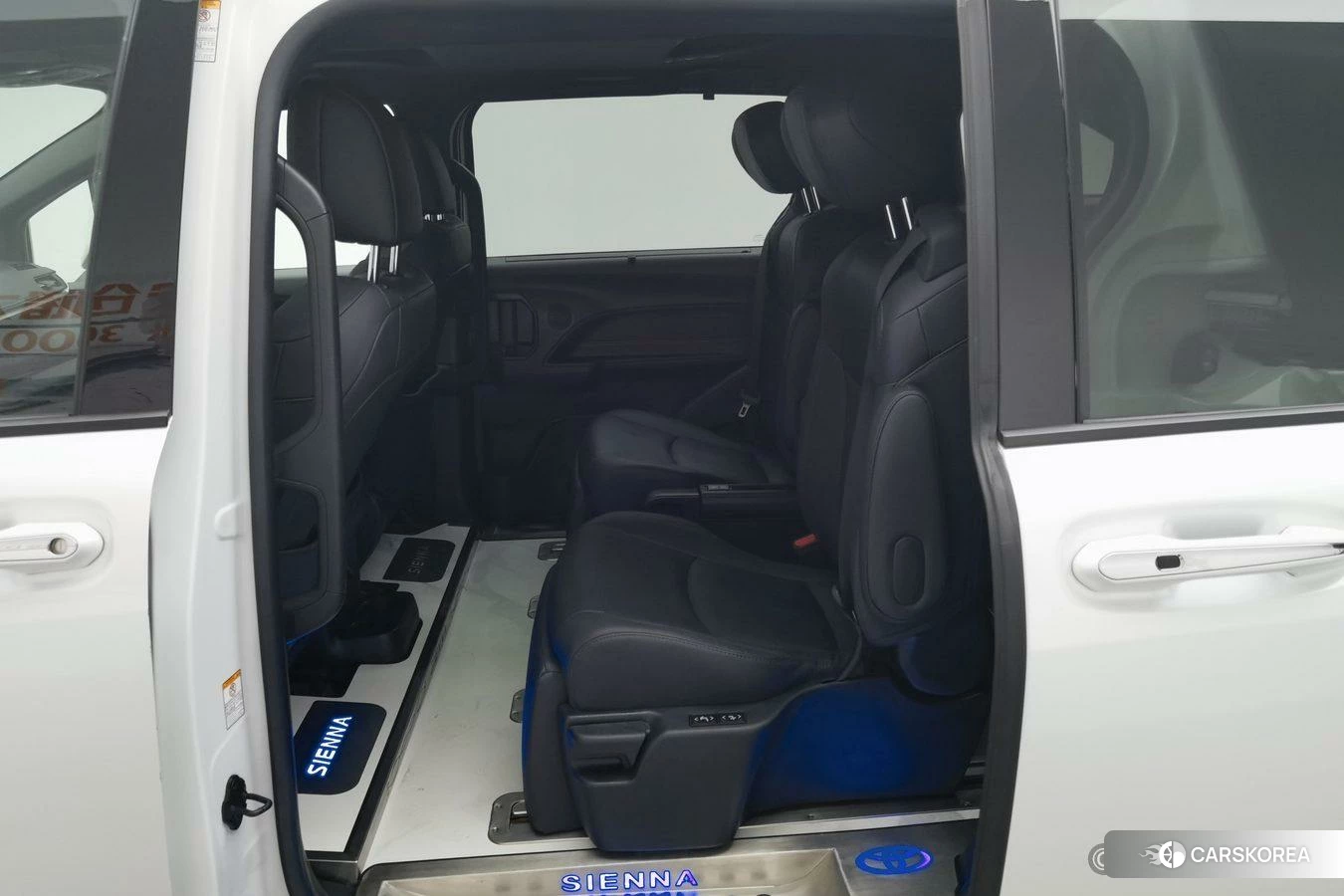 Toyota Sienna id 4510848 из Китая 21