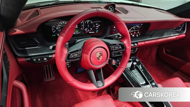 Porsche 911(992) id 4229770 из Кореи 17