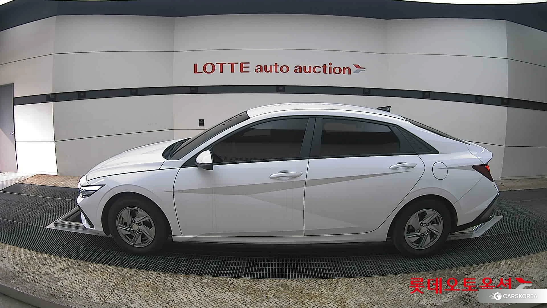 Hyundai Avante id 3875823 из Кореи 34