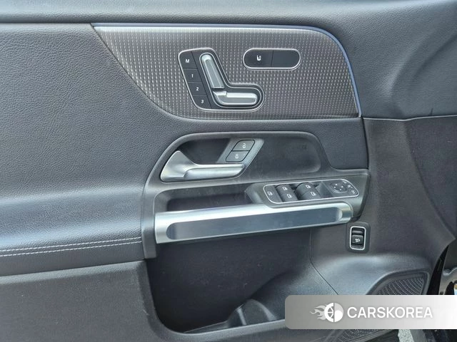 Mercedes-Benz GLB-Class X247 id 3919805 из Кореи 14