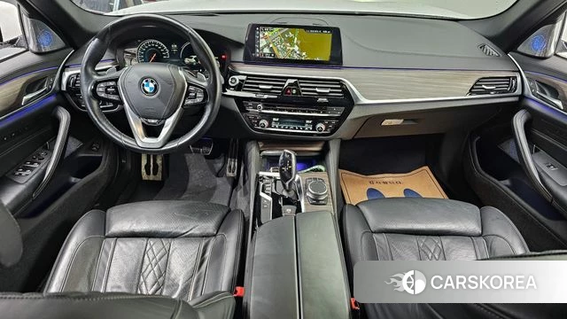 BMW 5 Series (G30) id 3917546 из Кореи 17