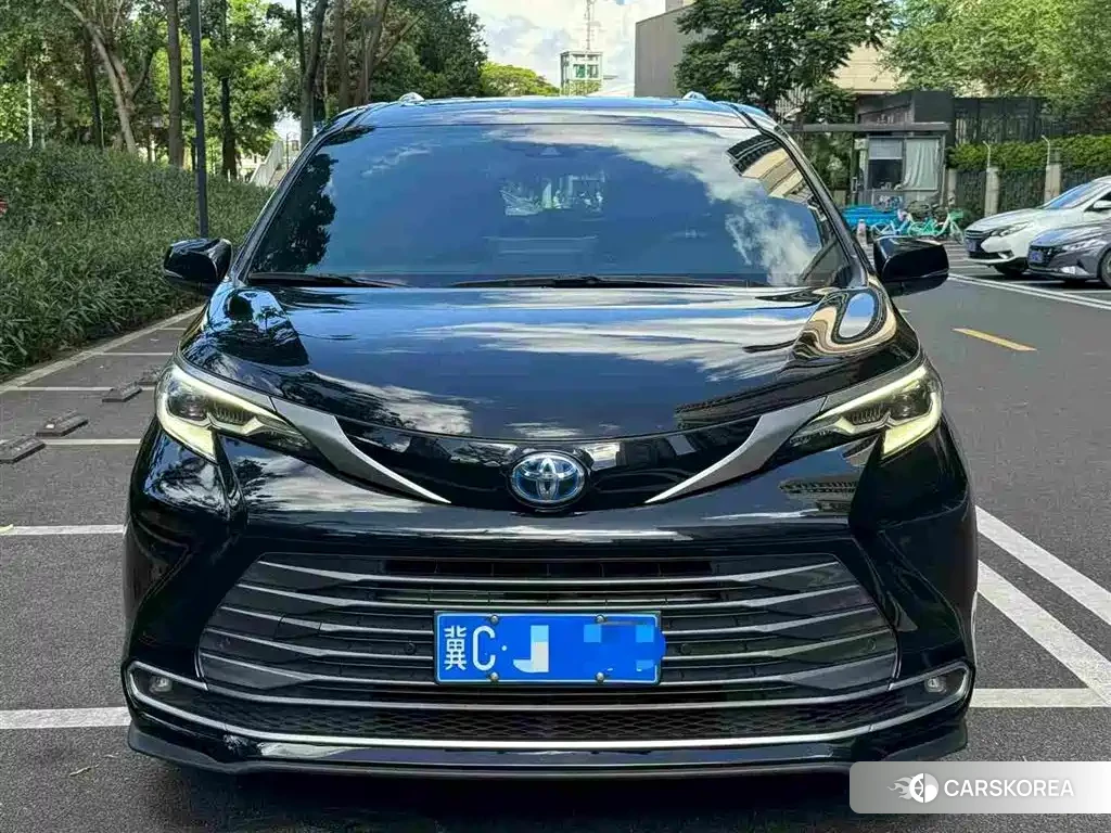 Toyota Sienna id 4577858 из Китая 7