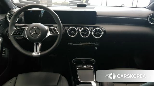 Mercedes-Benz A-Class W177 id 4686408 из Кореи 14