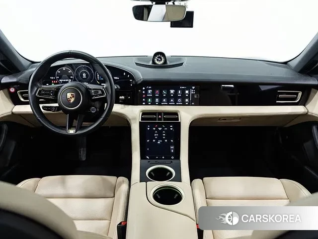 Porsche Taycan id 3487267 из Кореи 17