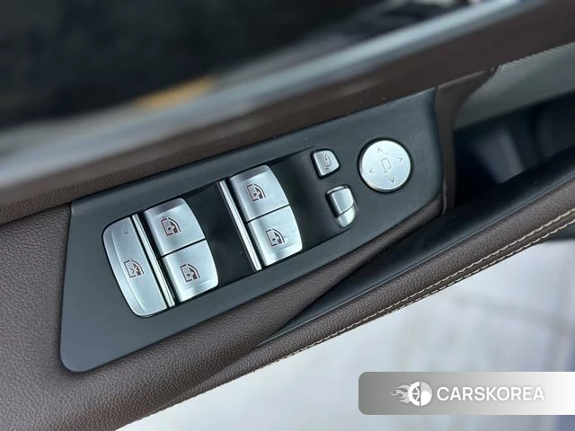 BMW 5 series id 4271703 из Китая 34