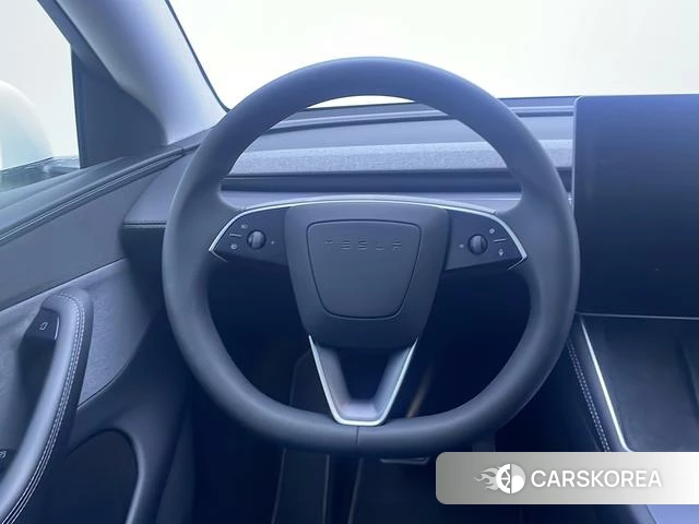 Tesla Model Y id 3920735 из Китая 17