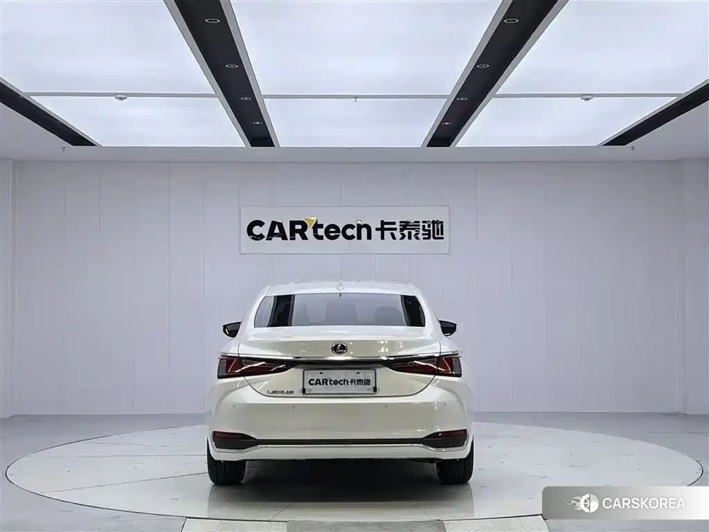 Lexus ES id 4589090 из Китая 23