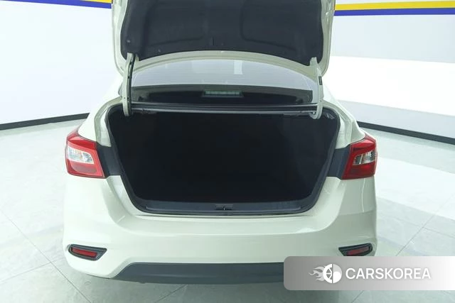 Nissan Xuan Yi id 4314600 из Китая 14