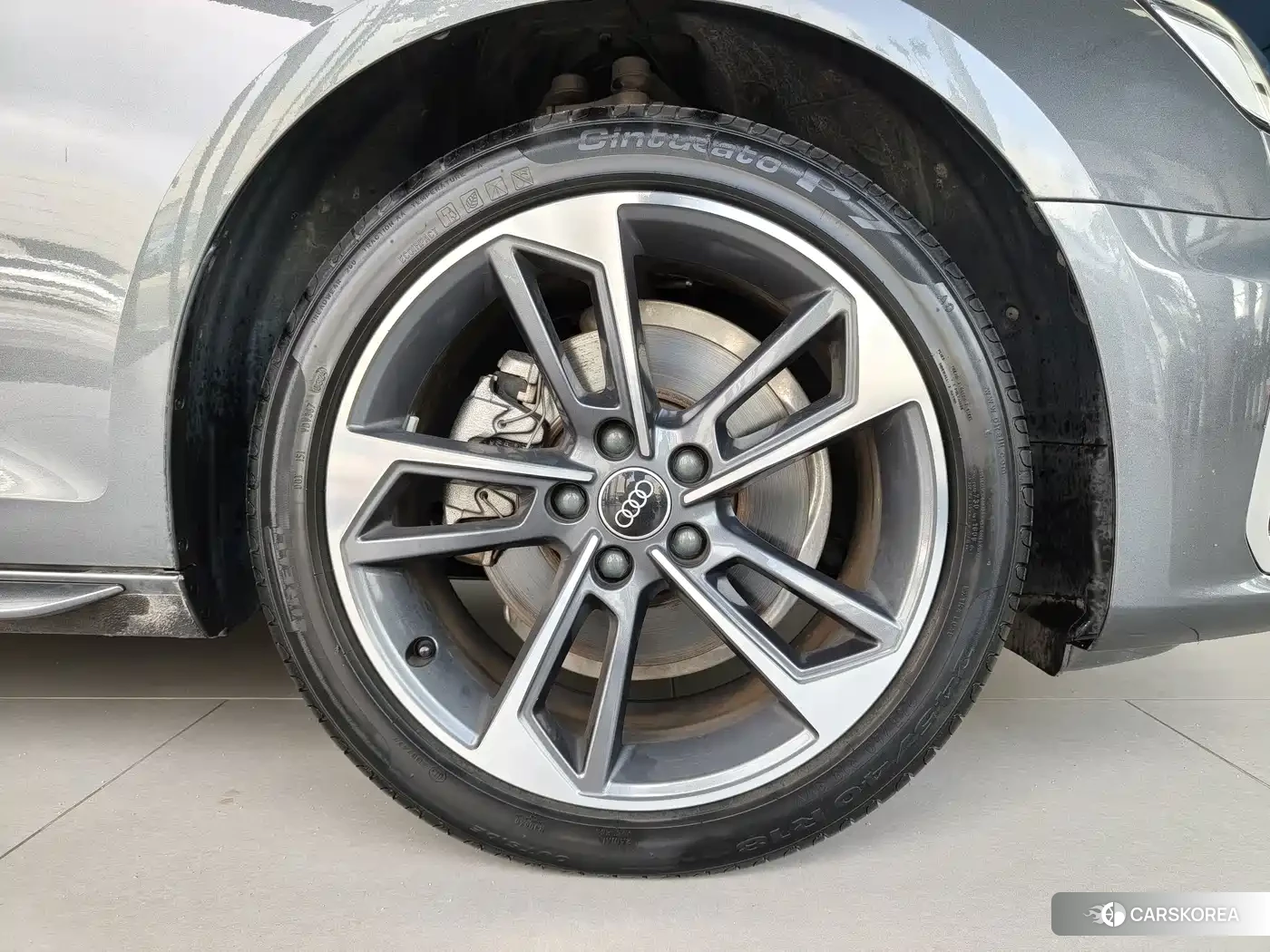 Audi A4L id 4622377 из Китая 13