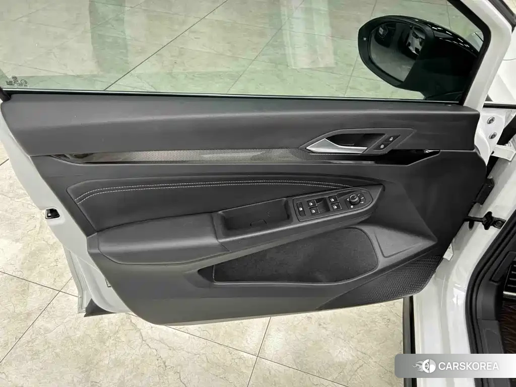 Volkswagen Golf id 4664484 из Китая 23