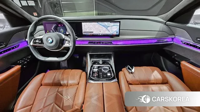 BMW 7 Series (G70) id 3289395 из Кореи 17