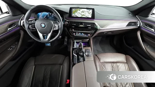 BMW 5 Series (G30) id 3198769 из Кореи 17