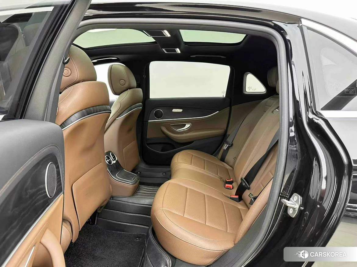 Mercedes-Benz E-Class id 4514037 из Китая 7