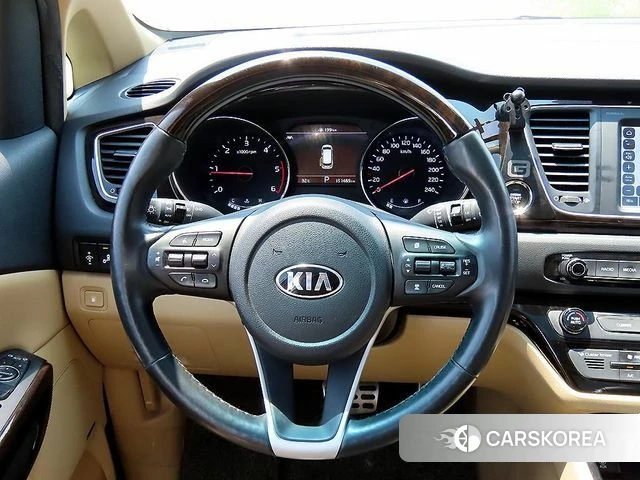 Kia The New Carnival id 4546969 из Кореи 17