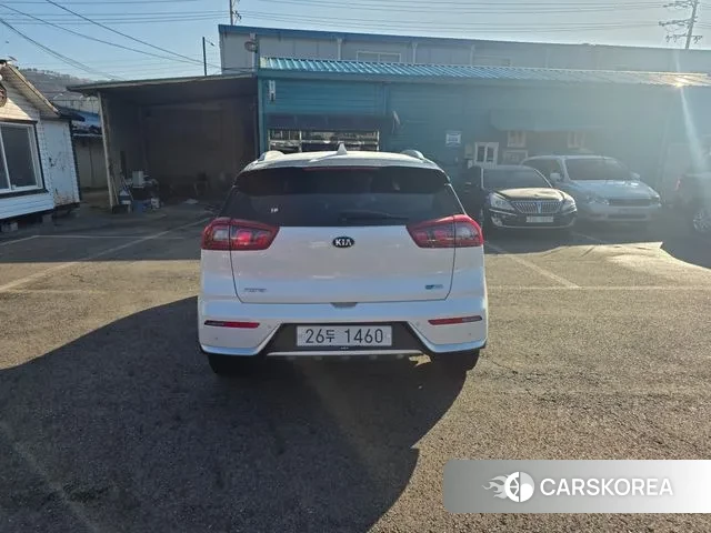 Kia Niro id 3455030 из Кореи 17