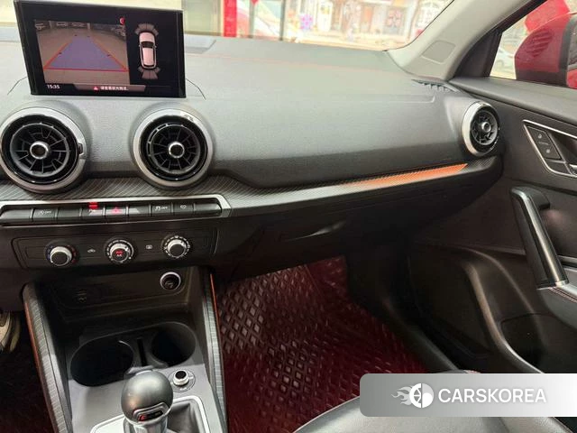 Audi Q2L id 3907879 из Китая 18