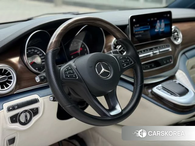 Mercedes-Benz V-class id 4256893 из Китая 18