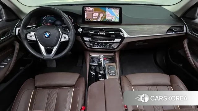 BMW 5 Series (G30) id 3042912 из Кореи 17