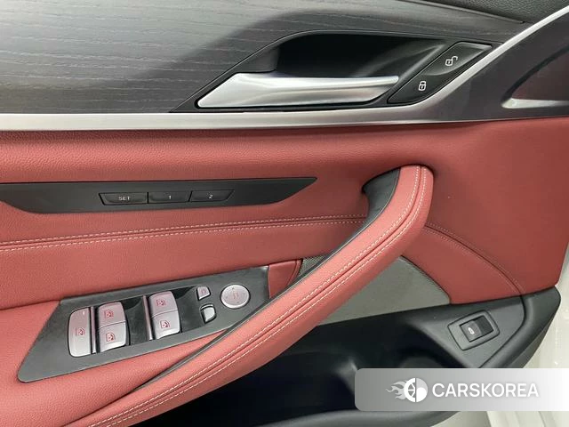 BMW 5 series id 4387599 из Китая 19