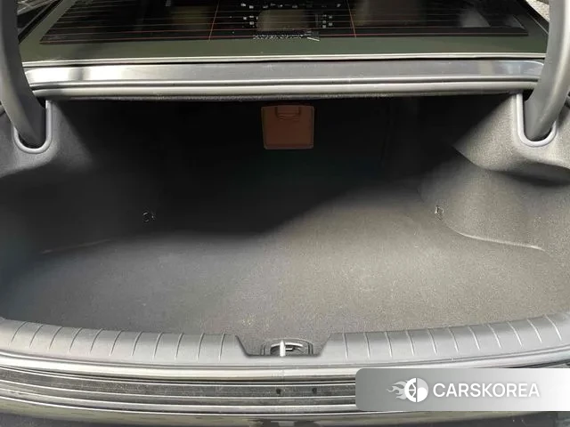 Hyundai Grandeur Hybrid (GN7) id 3347944 из Кореи 17