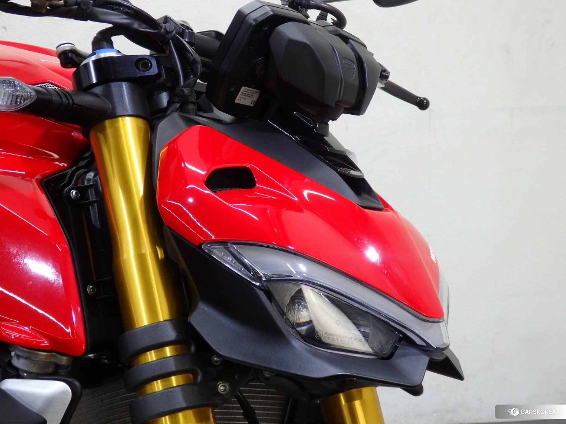 Ducati STREETFIGHTER V4 S id 4374400 из Японии 27