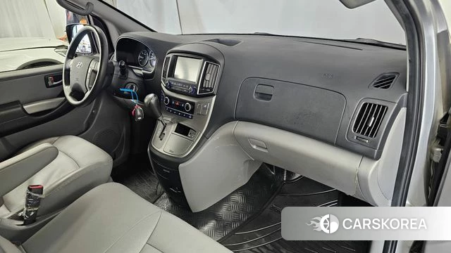 Hyundai The New Grand Starex id 4496611 из Кореи 17