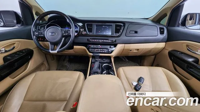 Kia The New Carnival id 2471174 из Кореи 17