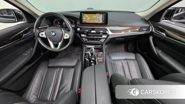 BMW 5 Series (G30) id 4402429 из Кореи 31