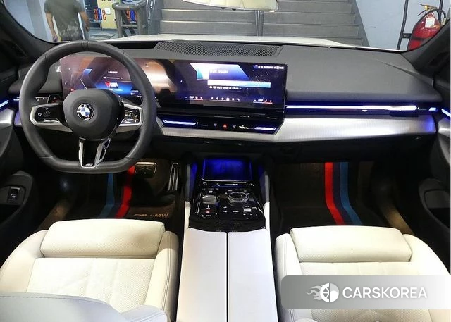 BMW 5 Series (G60) id 3838226 из Кореи 17