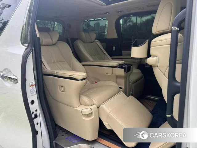 Toyota Elfa id 4365949 из Китая 15