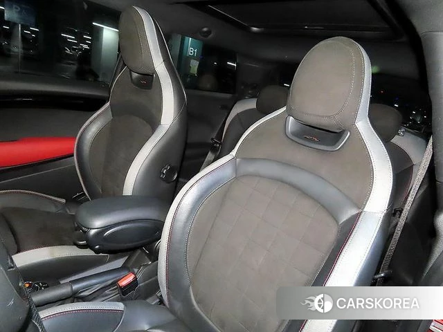 Mini Cooper S id 4872559 из Кореи 17