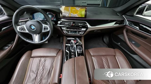 BMW 5 Series (G30) id 3793892 из Кореи 17