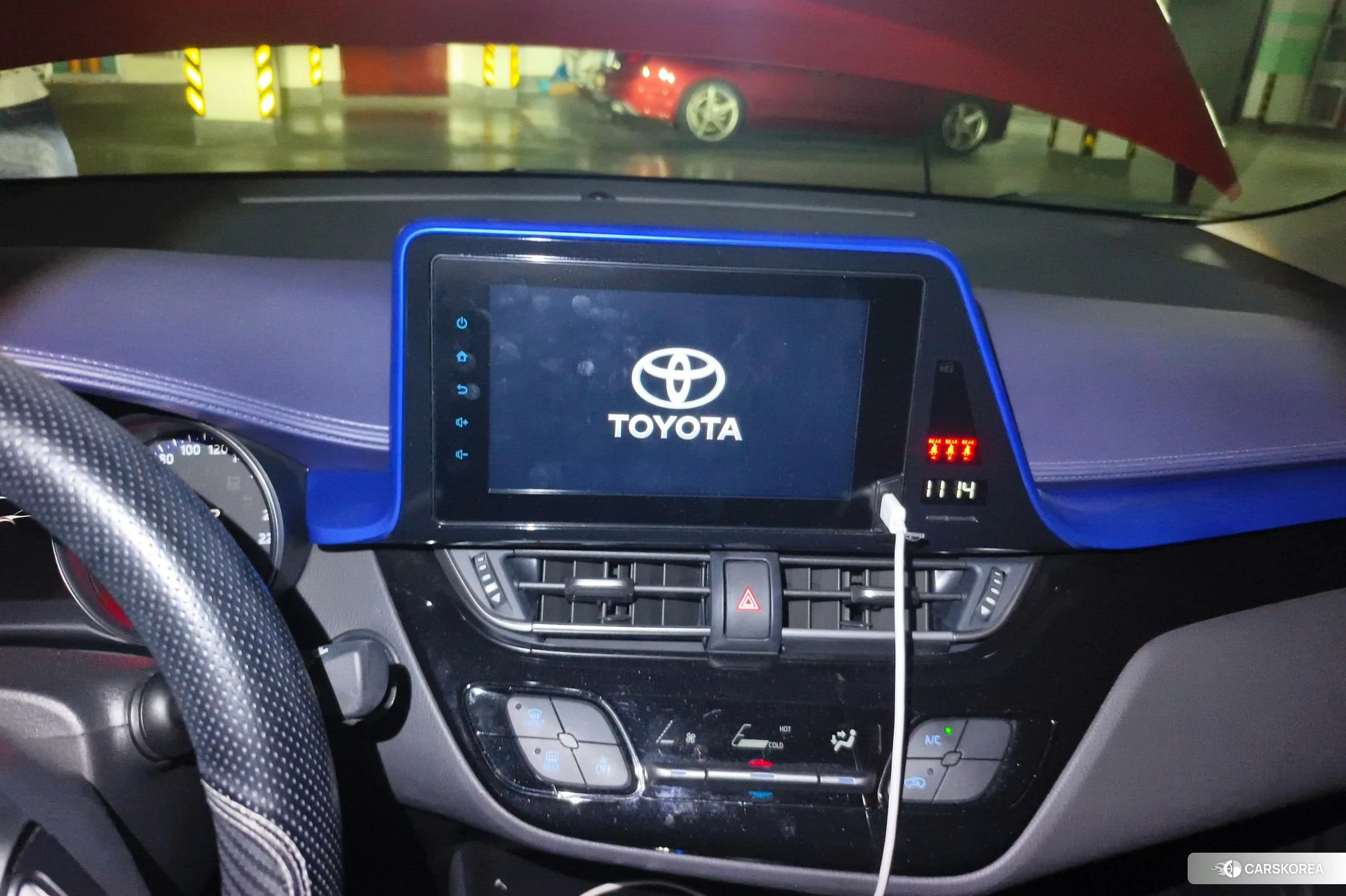 Toyota C-HR id 4437749 из Китая 14