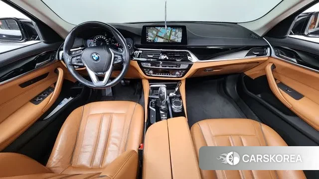 BMW 5 Series (G30) id 3403284 из Кореи 17