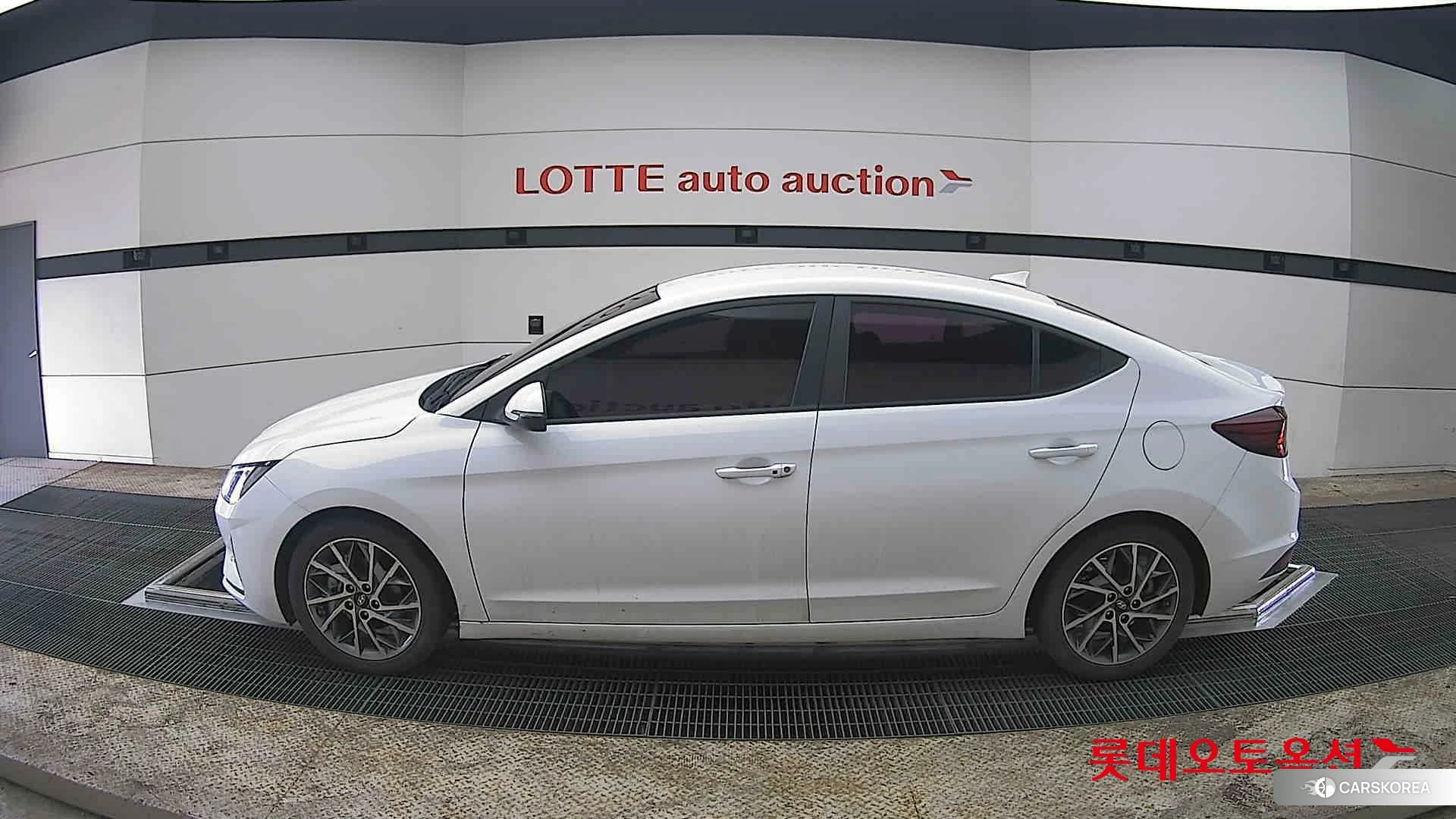 Hyundai Avante id 3869255 из Кореи 34