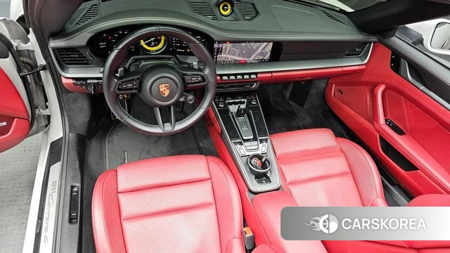 Porsche 911(992) id 4872312 из Кореи 17