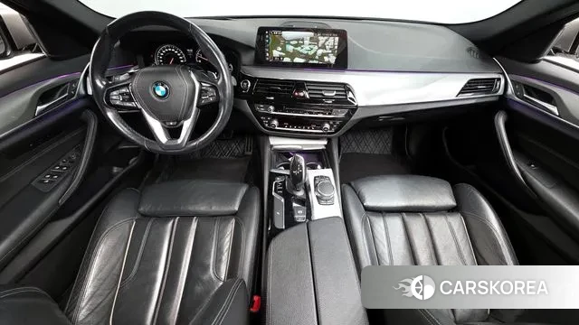 BMW 5 Series (G30) id 3494860 из Кореи 17