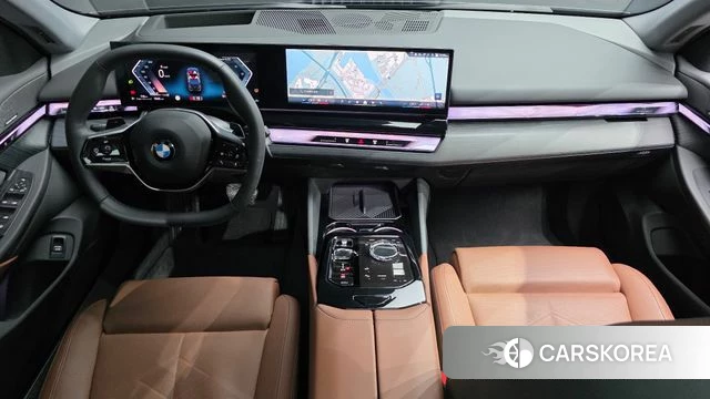 BMW 5 Series (G60) id 3838462 из Кореи 17