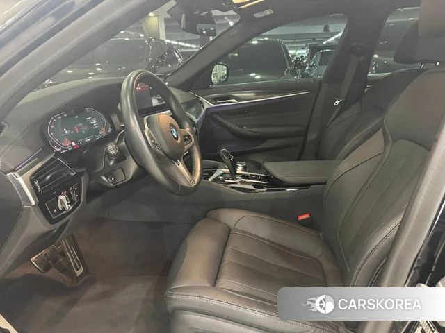 BMW 5 Series (G30) id 3838586 из Кореи 13