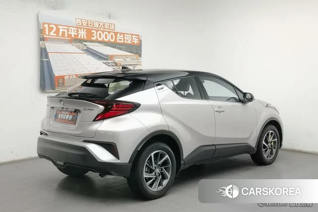 Toyota C-HR id 4276269 из Китая 21