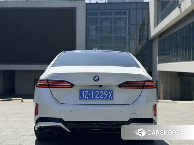 BMW 5 series id 4265422 из Китая 7