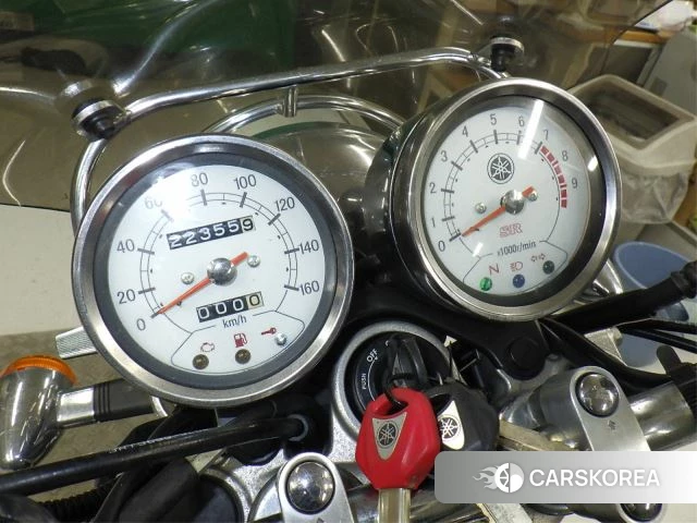 Yamaha SR 400 id 3945355 из Японии 28