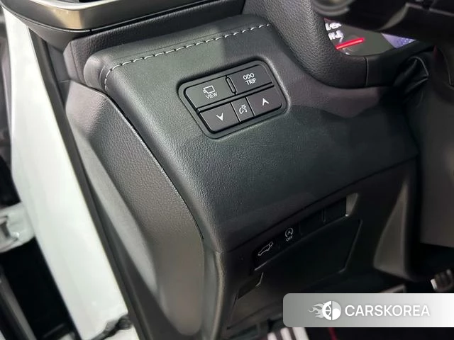Lexus LX id 4260793 из Китая 22