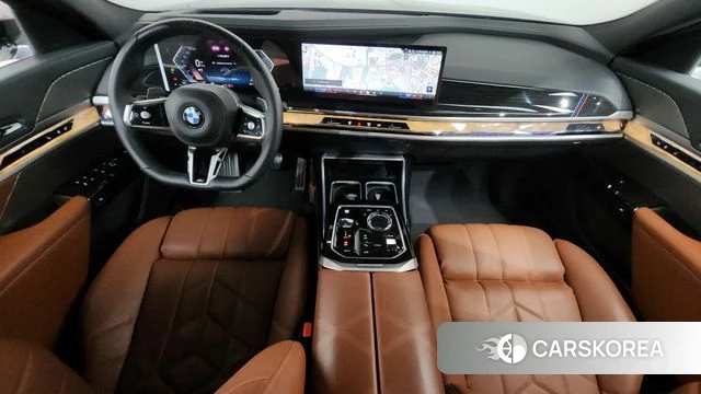 BMW 7 Series (G70) id 4669939 из Кореи 17