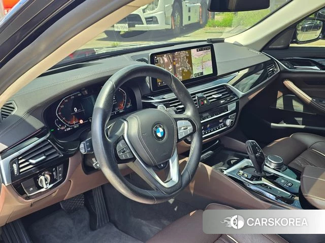 BMW 5 Series (G30) id 4629261 из Кореи 17