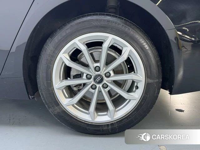 Audi A6L id 4301113 из Китая 17